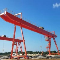 橋式起重機 回轉(zhuǎn)掛梁起重機廠家 新中式起重機